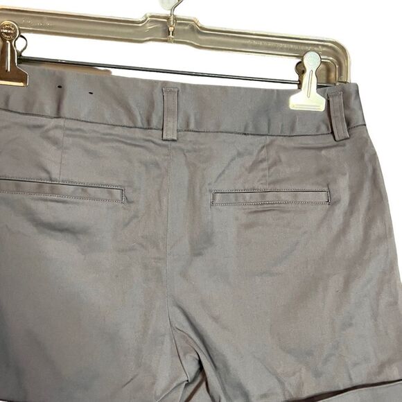 Express grey shorts. Size 2 - Picture 9 of 9
